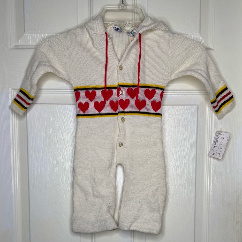 NEW NWT Vintage CARRIAGE BOUTIQUE FRIEDKNIT White Heart L/s One Piece Outfit 12m